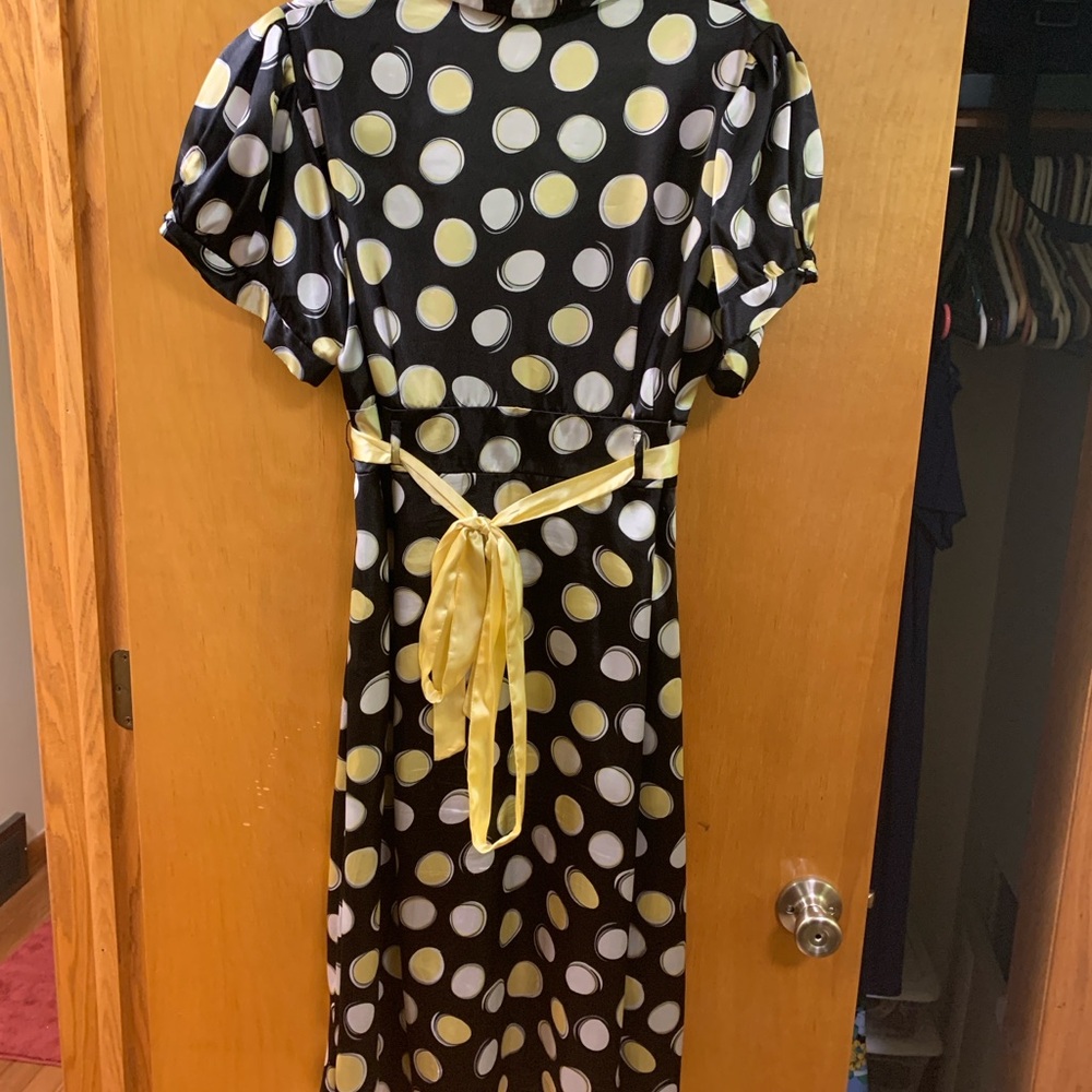 Dress - Picture 2 of 6